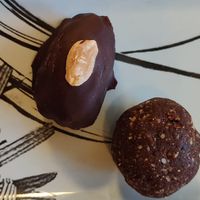 Snickers and not-ella at Kale+Coco in Dublin