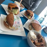 The first two burgers in front is vegan and those are fries with vegan aioli at Illegal Burger in Oslo