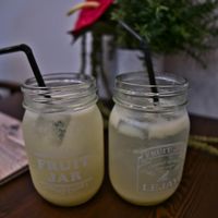 Hawaii Lemonade Drink at Swell Bowls in Tokyo