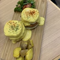 Tofu benedict at Swell Bowls in Tokyo