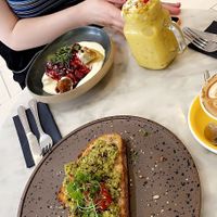 Pan com tomate & french toast at Wolfox in Leeds