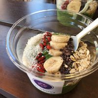 Green bowl at Trueberry - Omotesando in Tokyo