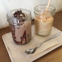 Mine was the whipped raw cocoa smoothie! Delishhh  at Trueberry - Omotesando in Tokyo