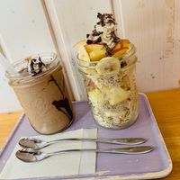 Cacao et apple+cinnamom smoothies! Delicious  at Trueberry - Omotesando in Tokyo