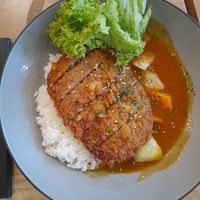 Homemade curry katsu don with rice at Saute-san 素特-さん in Central Singapore