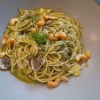 Basil cashew pesto at Saute-san 素特-さん in Central Singapore