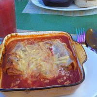 Delicioso pero mucha salsa at Lazy Vegan in Santiago