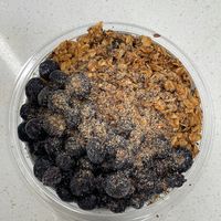 El bowl, súper bien servido, muchos toppings!  at Bellagio - Juice Press in Las Vegas