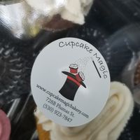 Sticker at Cupcake Magic in Yuba City
