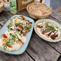   at Hummus Küch' in Frankfurt