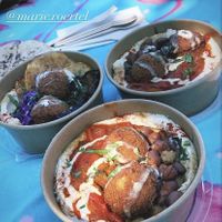 Hummus Spezial und hummus mit kartoffeln und Auberginen  at Hummus Küch' in Frankfurt