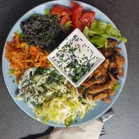 Gyros Bowl at Vabiou's in Hamburg