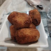 Croquetas de champis #Veganuary at La Casa de la Montaña in Jaca