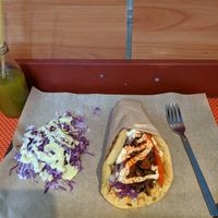 Vegan Gyro and fresh made lemonade 😋 at Vegan Beat in Athens