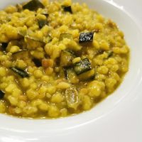 Fregola zafferano zucchine e fiori di zucca at Sa Domu Sarda in Cagliari