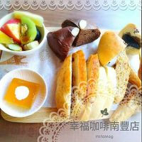 Old bread
fermented bread at LN Fortunate Coffee 幸福咖啡 in Taoyuan