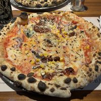 Pizza Semi & Verdure  at Pizzeria Verace - Streliska in Ljubljana