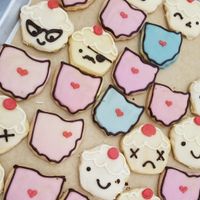 Vegan Cutouts ♡ at Pattycake Bakery in Columbus