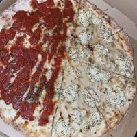 A perfect balance! at Mora Pizza in Miami