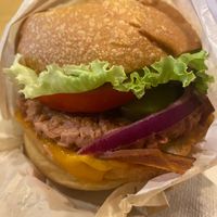 Burger at Hank Cuisine Végétale - Rochechouart in Paris