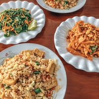 Fried rice with tofu (upon request), tomato salad (with peanuts and garlic) and green bean salad at Marie Min in Mandalay