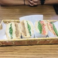 Garlic burger and sandwich at No Meat Burger Health in Busan