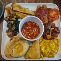 The big breakfast, hash brown in place of black pudding at Vegetus in Cheltenham