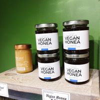 Vegan honey at La Maison Vegane in Puteaux