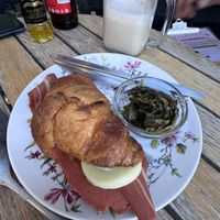 Croissant con queso y bacon veganos  at Dolce & Vegana in Madrid