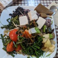 Lots of dishes to try at Han Gwa Chae - 한과채 in Seoul