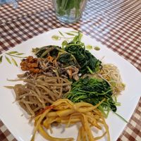 Plate variation at Han Gwa Chae - 한과채 in Seoul