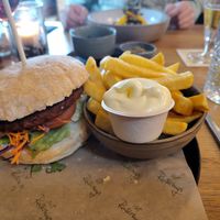 Vegan burger & fries (mayo is vegan!) at Het Ruiterhuys in Castricum