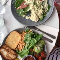 Big breakfast and scrabbled eggs at No Bones in Byron Bay