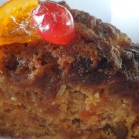 Pineapple vegan cake at Johnny Baker in Castlemaine