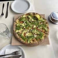 Avocado pizza  at Mystic Pizza - Exarchia in Athens