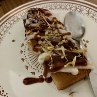 Apple dessert  at Itsy Bitsy in Lille