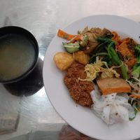 Been here several times. soup is served at counter. Sometimes has fresh fruit at Phuoc Hau in Hanoi