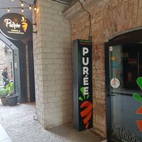 Front of store at Purée Health Bar in Tallinn