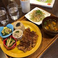 “Chicken steak” with rice and sides, vegan  at Raku Robi Kitchen in Naha