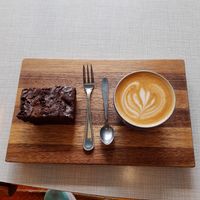 Vegan brownie at Koffie Leute Brauhaus in Utrecht