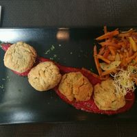 Albóndigas de avena y calabacín  at Wu Wei in Granada