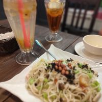 Fried meesua at New Fut Kai Vegetarian 新佛界素食 in Central Singapore