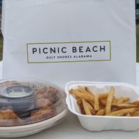 Cauliflower wings and fries at Picnic Beach in Gulf Shores