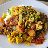 This meal is only 10k IDR at Waikuntha - Warveg Warung Vegetarian in 