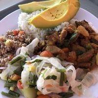 Plata media con soya & aguacate  at Tony's F in Santo Domingo