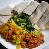 Vegan injera, echt heerlijk!
 at Habesha Ethiopian and Eritrean Food - Food Truck in Utrecht