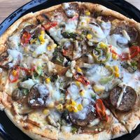 Faulty pizza with no tomato sauce at Vegan House in Antalya