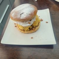 Vegan Lotus Ice Cream Burger #Veganuary at Cadwaladers in Criccieth