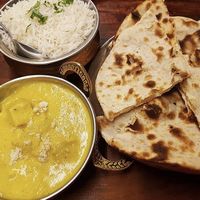 Tofu Korma with Tandoori Roti & Rice D
smoked tofu and coconut & cashew milk curry at Mayura in Barcelona
