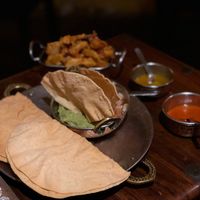 Lentil pappad with guacamole at Mayura in Barcelona